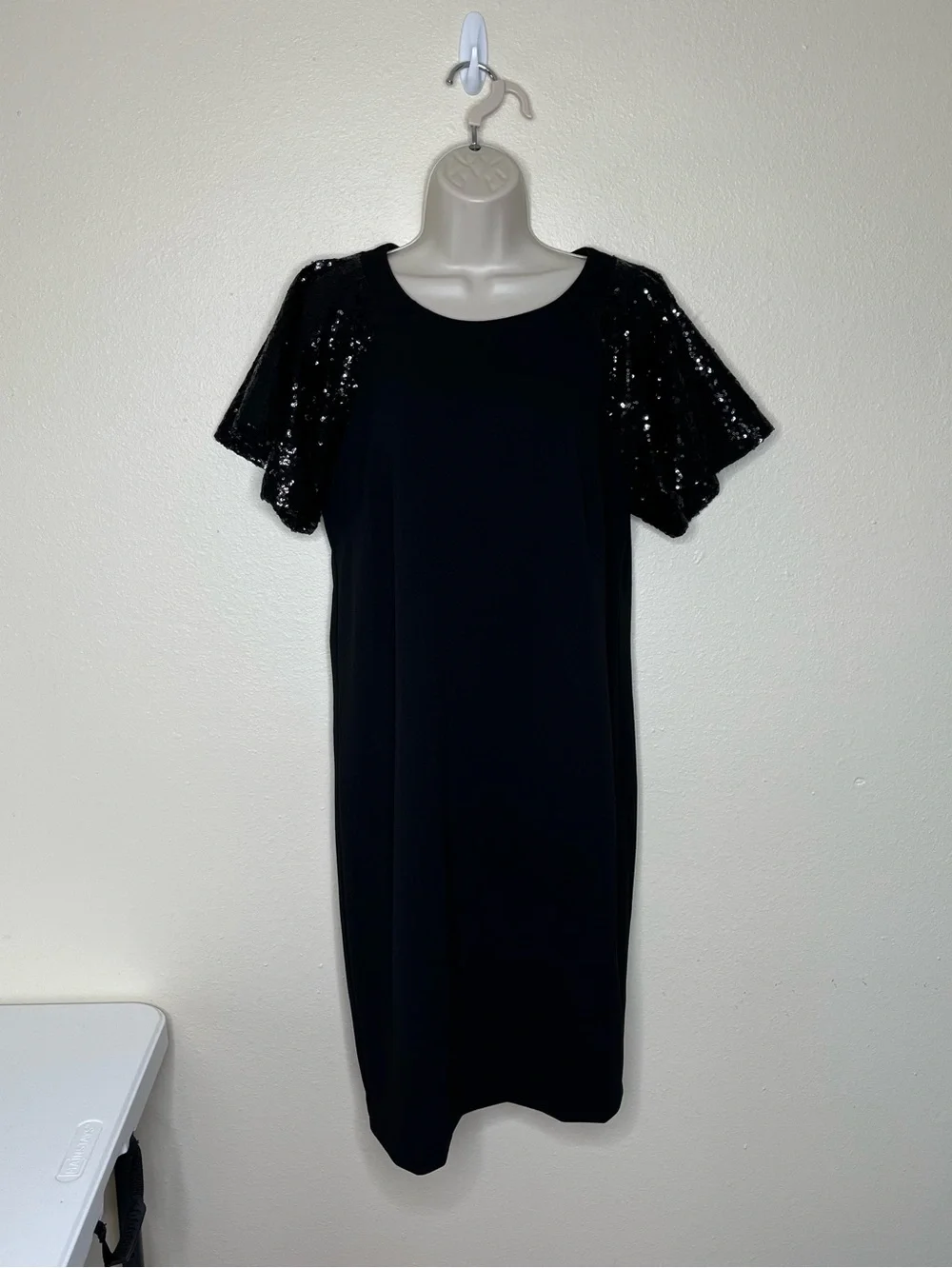 Harper 241 Black Shift Dress Size 10 Sequin Short Flutter Sleeve Cocktail Party